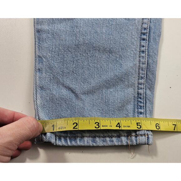 S.O.N.G. size 3 / 26 juniors destroyed distressed light wash Denim mom high rise - Picture 6 of 9